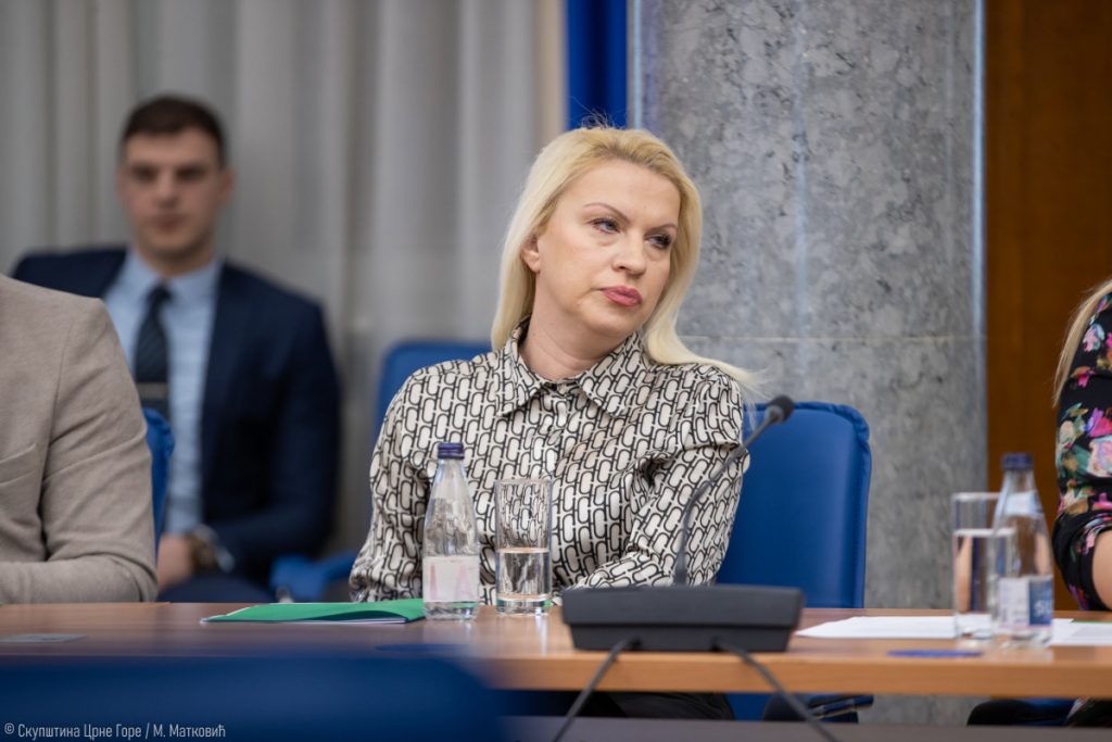 Kljajević: Kada neko nema argument kao advokat Radulović, poseže za vrijeđanjem žene i pokazuje svoj jad
