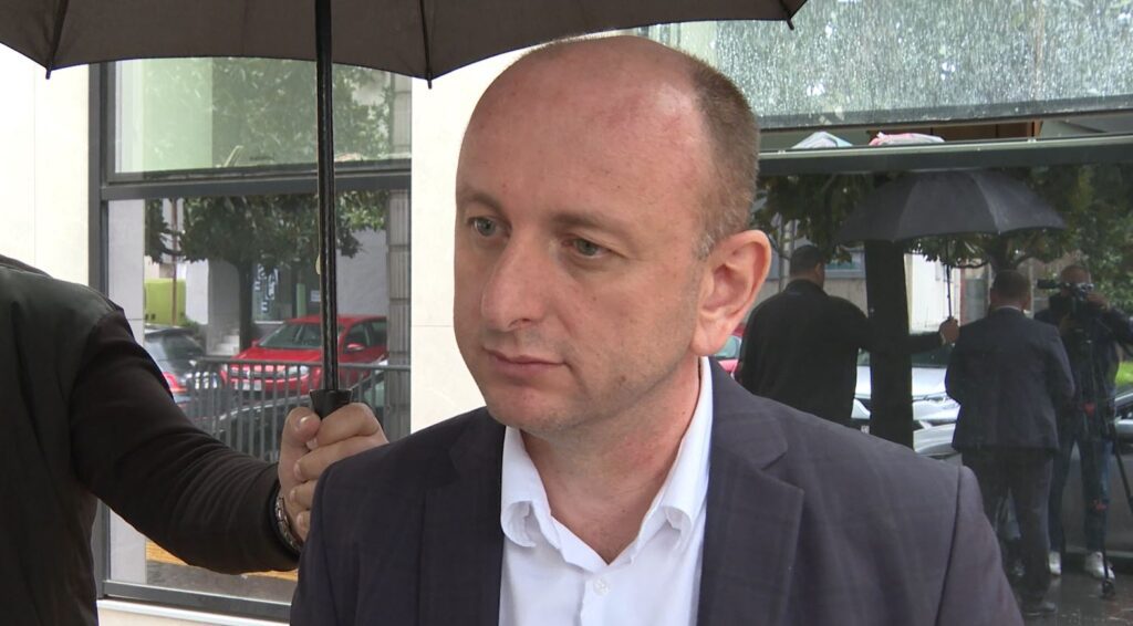 Knežević: Suđenje za prisluškivanje traje već dugo, sa raznim opstukcijama optuženih