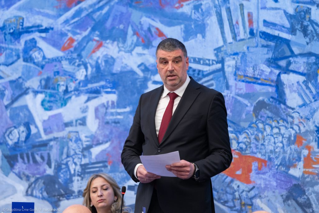 Zečević: Abazović iz opozicije protestuje protiv onih koje je pozivao dok je bio u vlasti