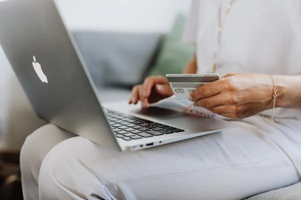 Trećina online kupaca u Evropi suočena s problemima prilikom kupovine na internetu