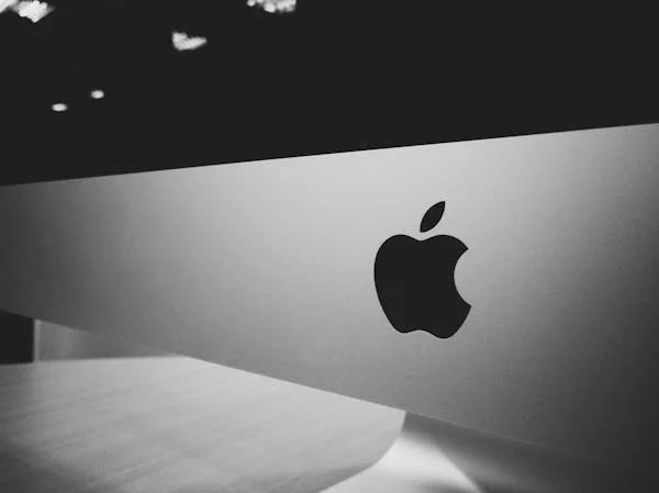 Apple će kreirati iPhone 17 Air skoro bez ikakvih portova