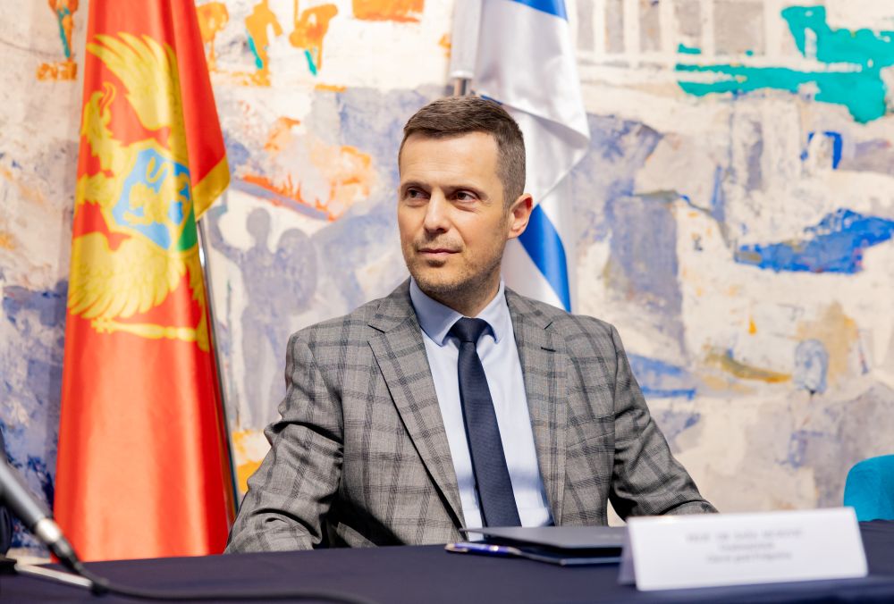 Mujović: Abazović je komarac – ljubitelj cirkusa, traži pažnju i publiku