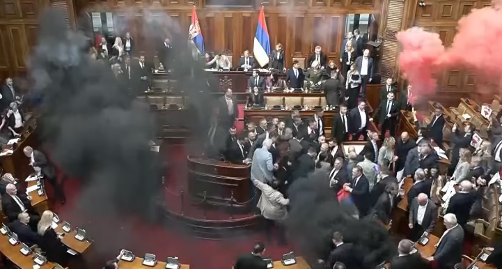 Sve boje ofarbane revolucije