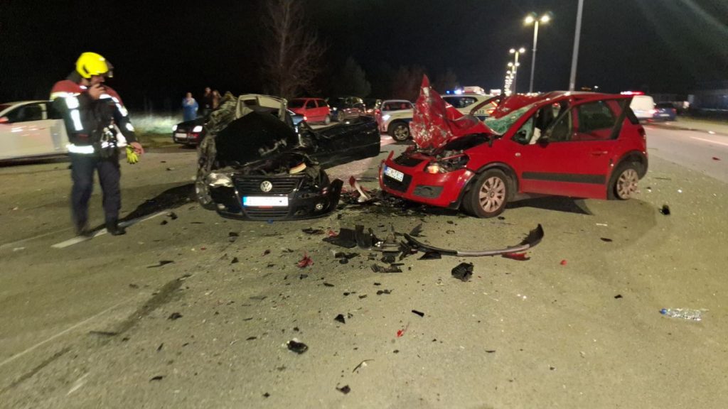 Sudar nekoliko automobila u Zeti: Tri osobe povrijeđene, jedna teže