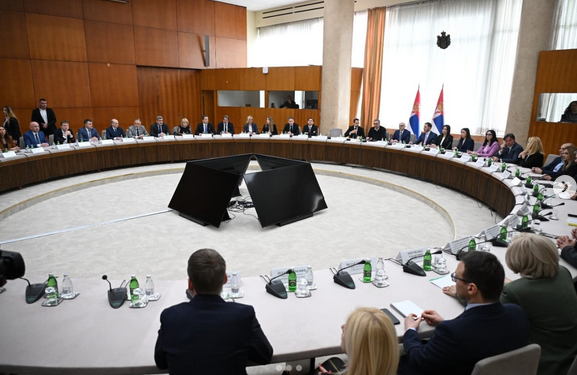 Konsultacije kod Vučića: Naprednjaci dolaze sa imenom premijera