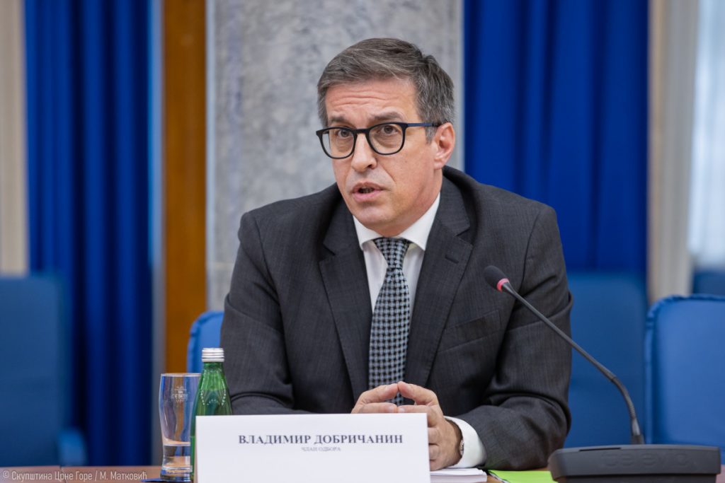 Dobričanin: Tužilaštvo kao da je palo sa Marsa ili namjerno hapsi drugi i treći ešalon švercera cigareta, a ne glavne političke aktere