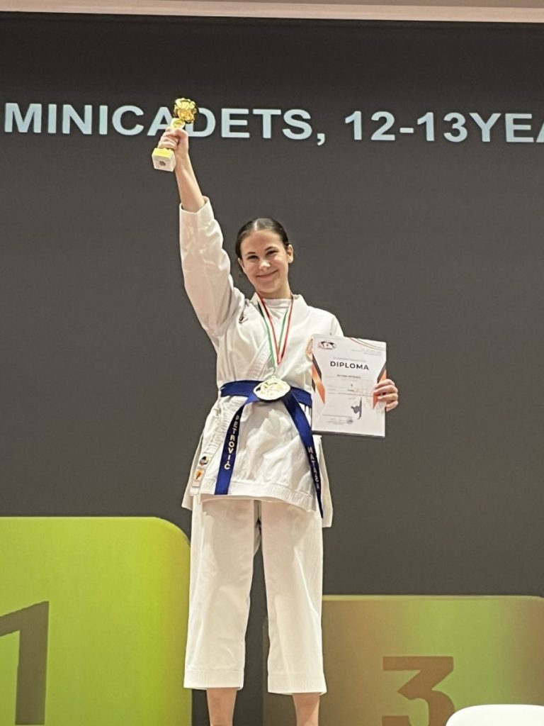 Novosađanka Nataša Petrović, mlada nada srpskog karatea, osvojila zlato u Italiji