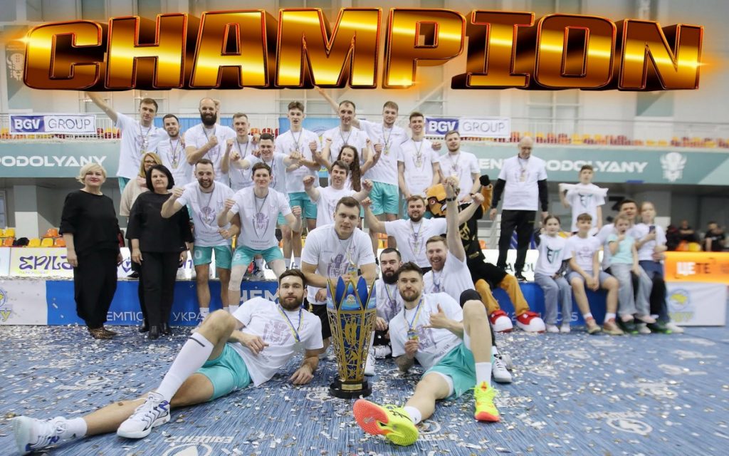 Ćaćić šampion Ukrajine, Strugar treći u Rumuniji, veliko finale za Ćinćura, Jovović i Delić
