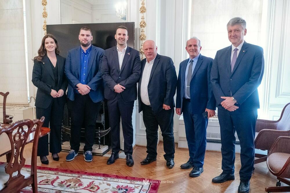 Tresla se gora, rodio se miš: Spajićeva posjeta SAD-u prošla bez okupljanja albanske dijaspore iz Crne Gore
