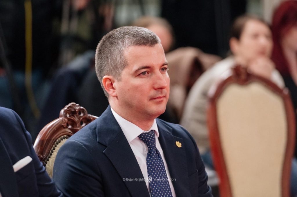 Bečić: U posljednjih nekoliko mjeseci suspendovano oko 100 policajaca po raznim osnovama!
