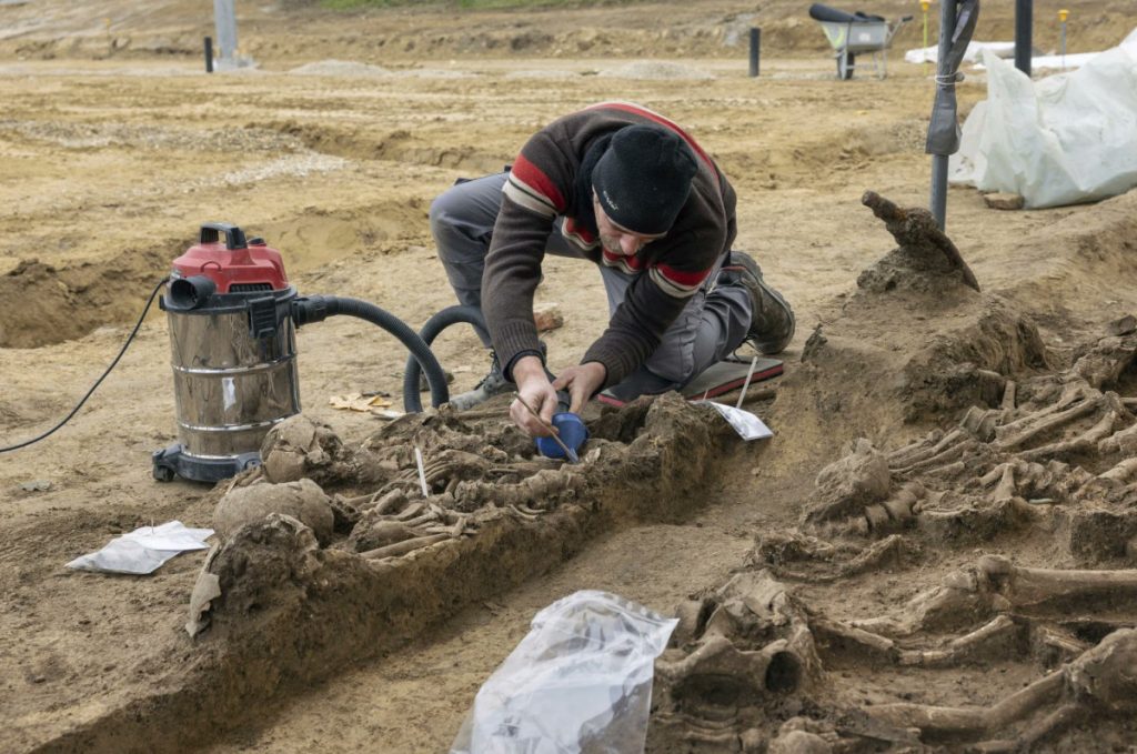 Prilikom renoviranja fudbalskog terena u bečkoj četvrti: Otkrivena masovna grobnica iz Rimskog carstva