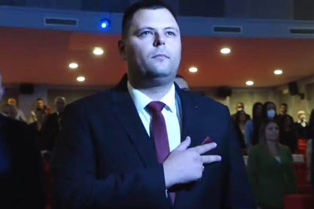 Pomiriteljska Crna Gora trijumfovala nad politikom podjela, mržnje i nekulture
