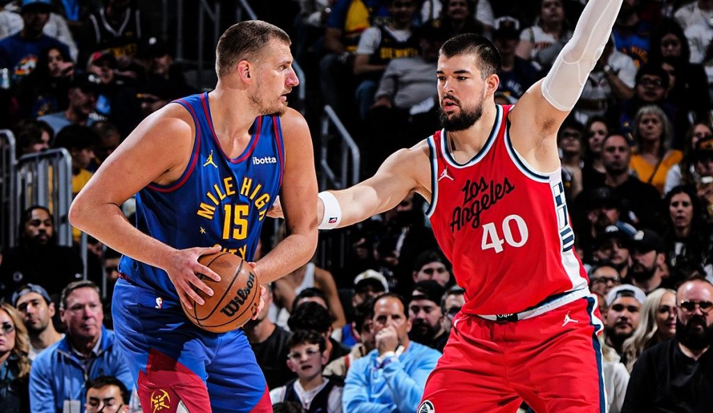 Jokić upisao novi tripl-dabl, pa promašio šut za produžetak