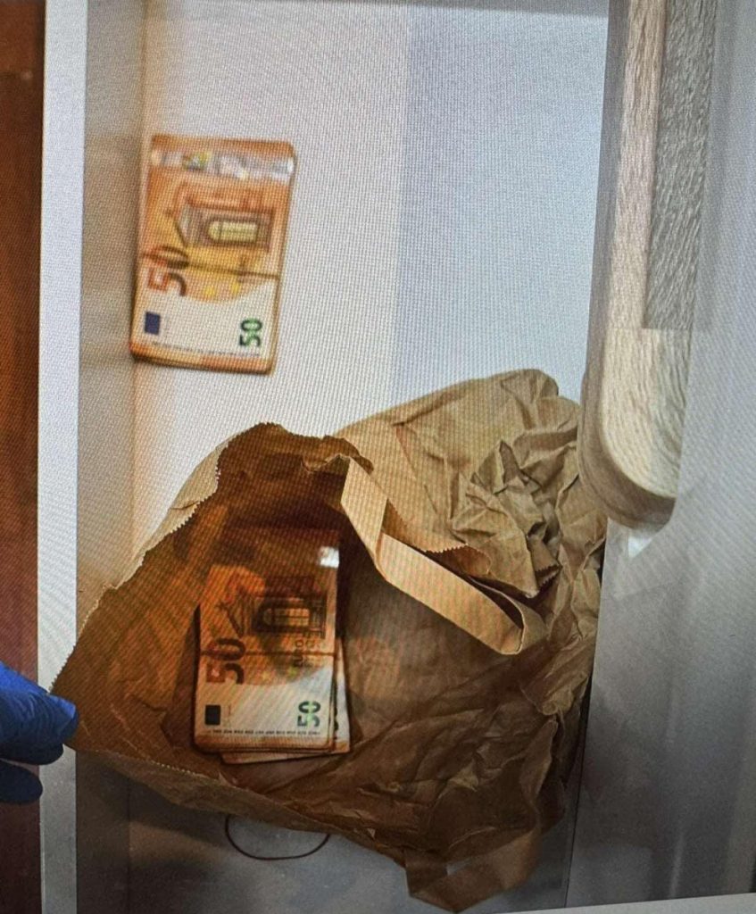 Velika akcija na primorju: Policajci zaplijenili SIM kartice, 11.000 evra, kamere za nadzor, kriminalci pod lupom! (FOTO)