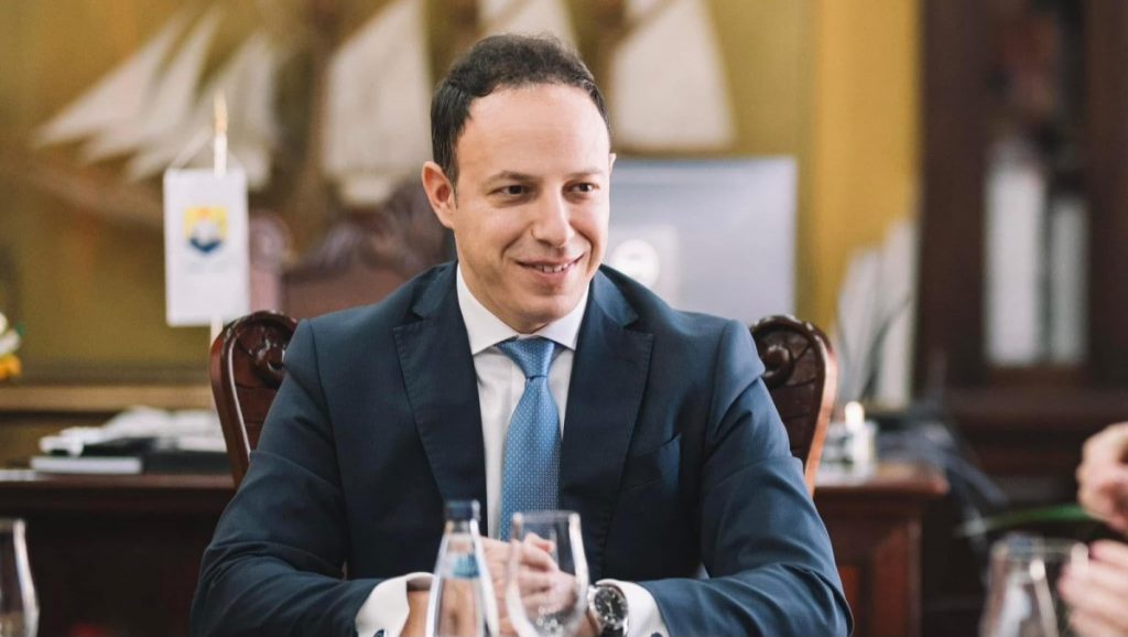 Bajraktari odgovorio Nedovićkoj: Ili manipulišete ili ste neznaveni – a vjerovatno oboje