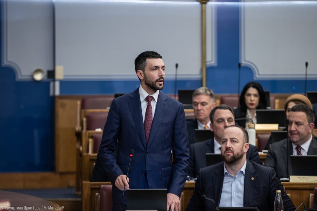 Živkoviću smetaju teze da je Crna Gora nastala na švercu cigareta i kokaina: Tako se dolazi do teze da država ne treba da postoji, zašto se kompromituje jedna politika ako se 1% glasača ogriješilo o zakon?