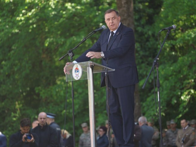 Dodik: Gedocid u Јasenovcu počinio značajan broj Bećirovićevih sunarodnika koji su bili ustaško cvijeće, a jedan od njih je i Alija Izetbegović