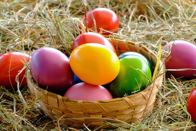 easter-eggs-7022054_640