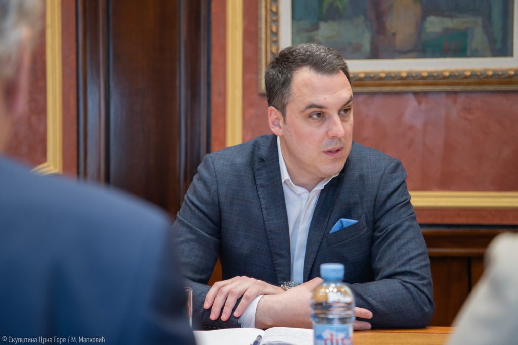 Alternativa CG: Ćutanje Univerziteta o Ivanu Vukoviću ugrožava akademski kredibilitet (FOTO)