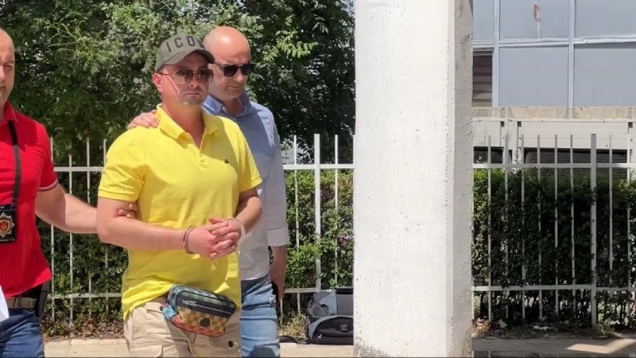 Advokat: Miloša Medenicu nezakonito drže u pritvoru, trebalo je da bude pušten oko 10:40 časova