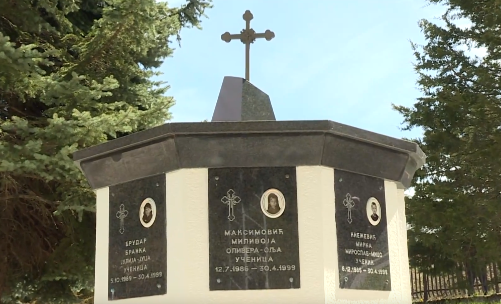 LIMSKA JADIKOVKA (za tri cvijeta, mrazom pokošena)