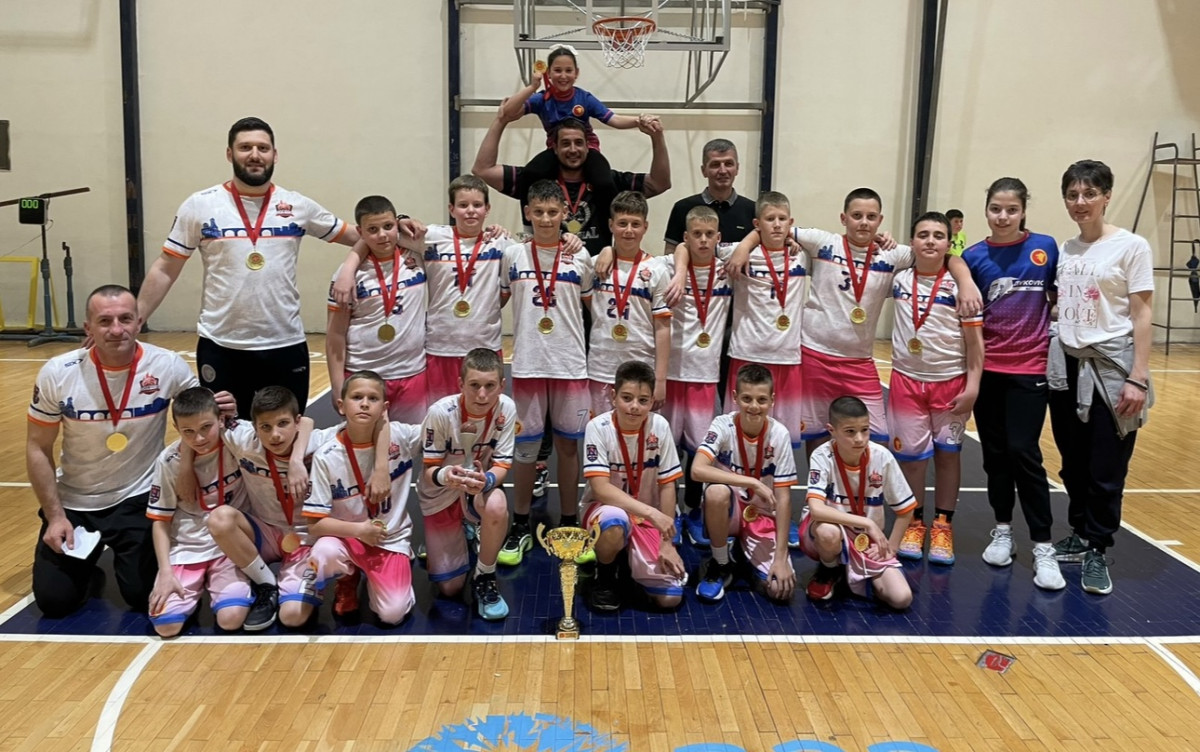 nikšić basket mlađi pioniri