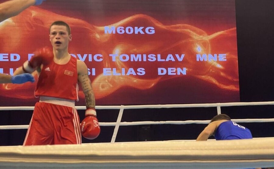 Đinović u četvrtfinalu međunarodnog bokserskog turnira u Bakuu