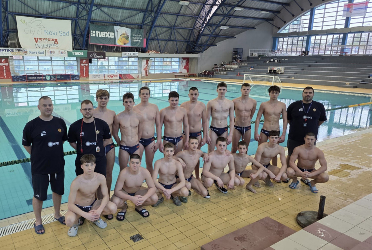 u 15 vaterpolo reprezentacija crne gore