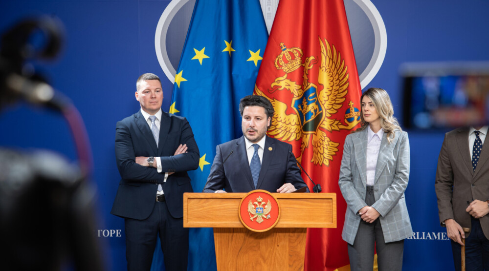 Abazović pozvao ASK da se izjasni: Vlada cijeli državni aparat podredila investitoru, da vidimo ko će staviti potpis da ovo nije kurpcija