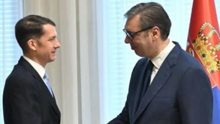 Vučić započeo konsultacije o mandataru: Predstavnici liste SVM kod predsjednika Srbije (FOTO)