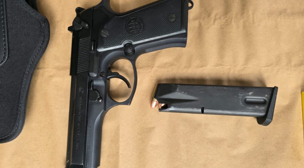U Budvi uhapšen pripadnik OKG, kod njega pronađen pištolj