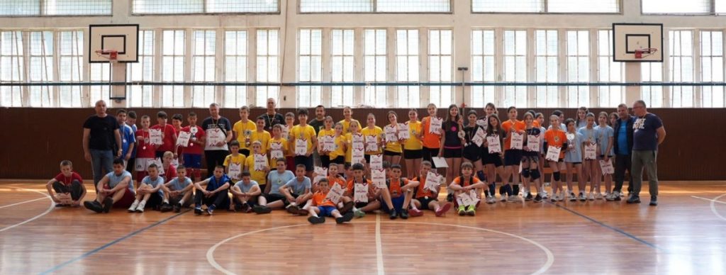 Državno prvenstvo 42. školskih sportskih igara u odbojci: Šampioni OŠ “Jugoslavija” i OŠ “Maksim Gorki”