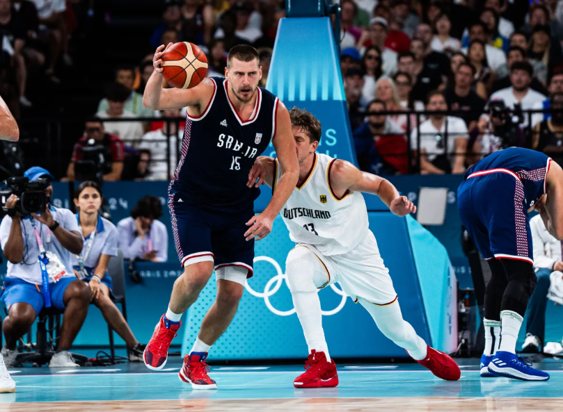 Denver je dobio Hjuston, Jokić je blistao, ali povreda Gordona uznemirila navijače Nagetsa