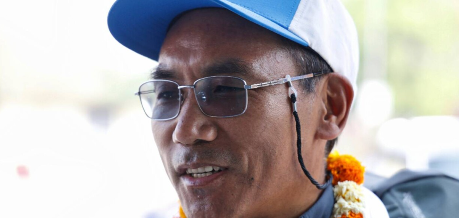 Nepalski alpinista Kami Rita osvojio Mont Everest 31. put, oborio sopstveni rekord