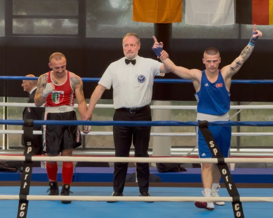 Đinović izborio polufinale u Parizu
