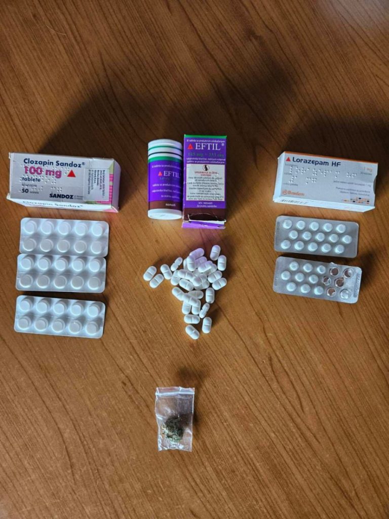 Berane: Pronađena marihuana i 84 tablete sa liste opijata kod dva Rožajca