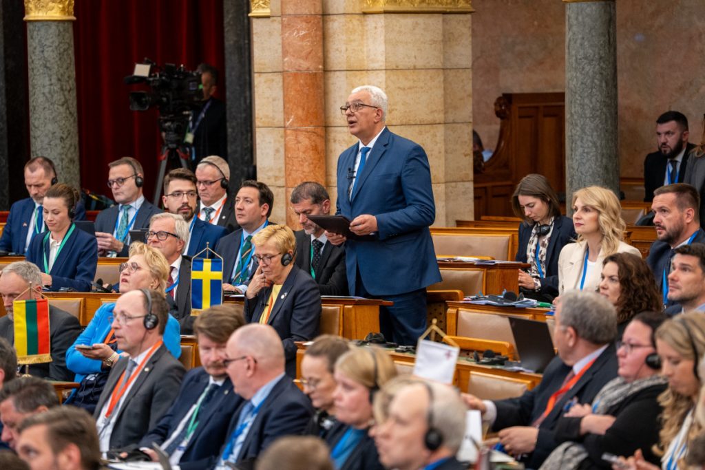 Mandić na Konferenciji predsjednika parlamenata zemalja EU: Naš cilj je da u evropsku porodicu uđemo uspravljene glave