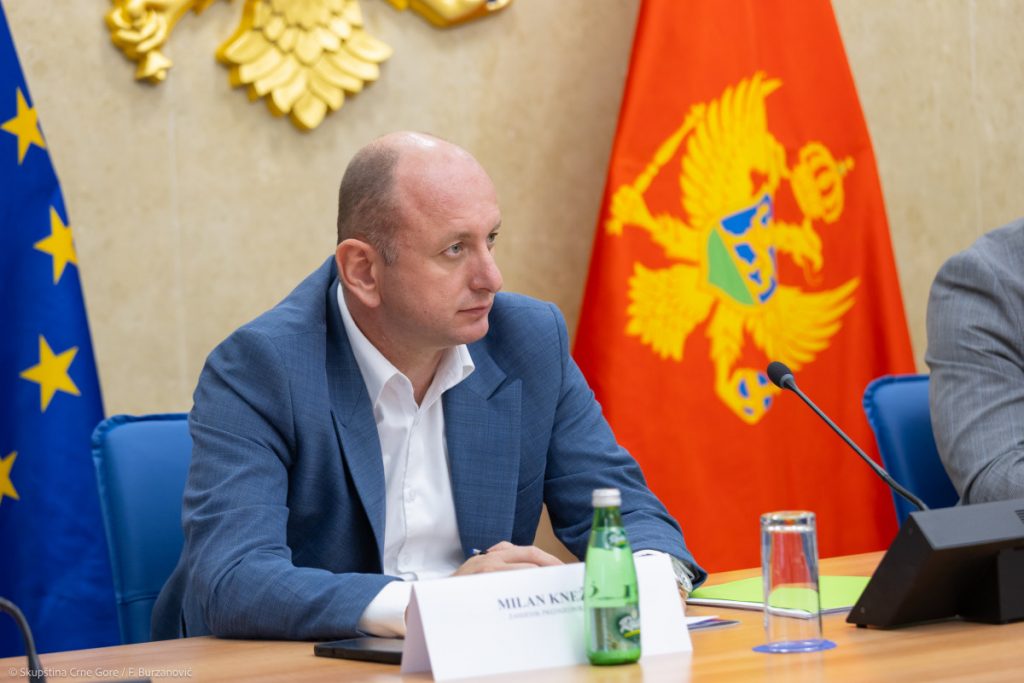 KAD JE MUKA: “ĐE SI, MILANE”