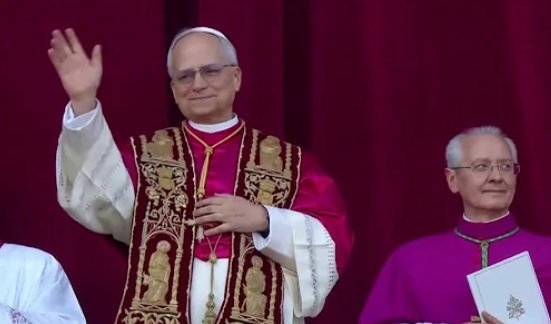 Papa Lav XIV: Prekinuti pandemiju oružja, i teškog i lakog!