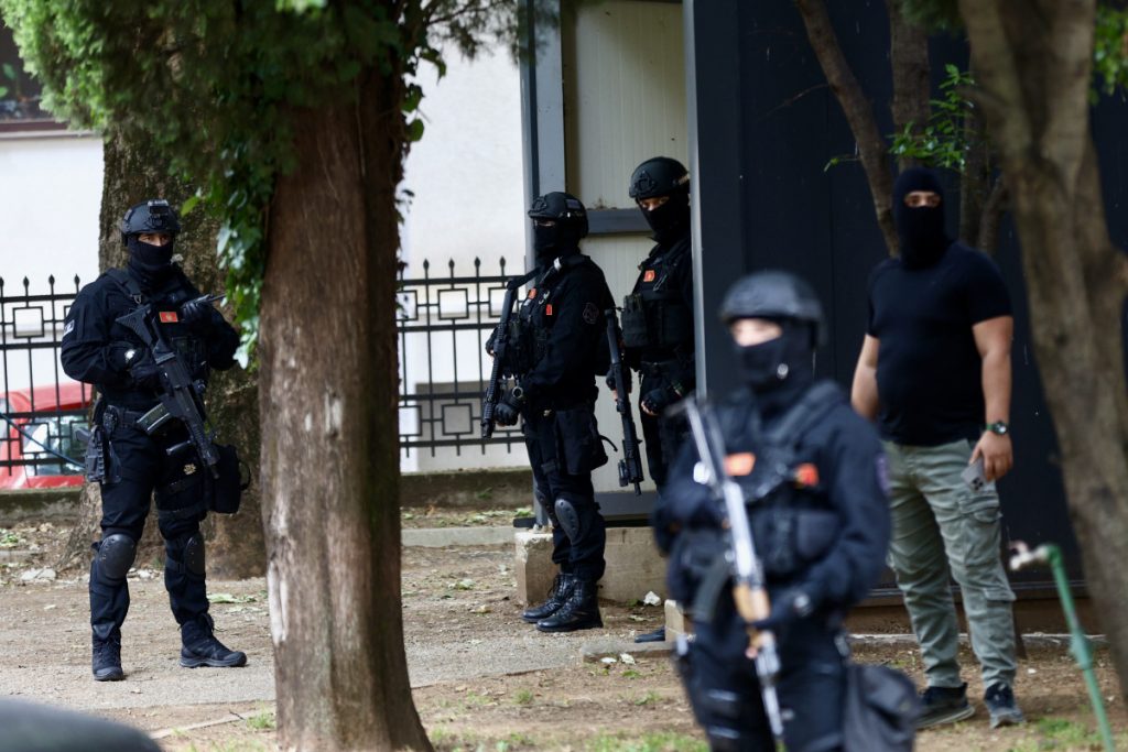Policajci kontrolisali i Kavčane i Škaljarce