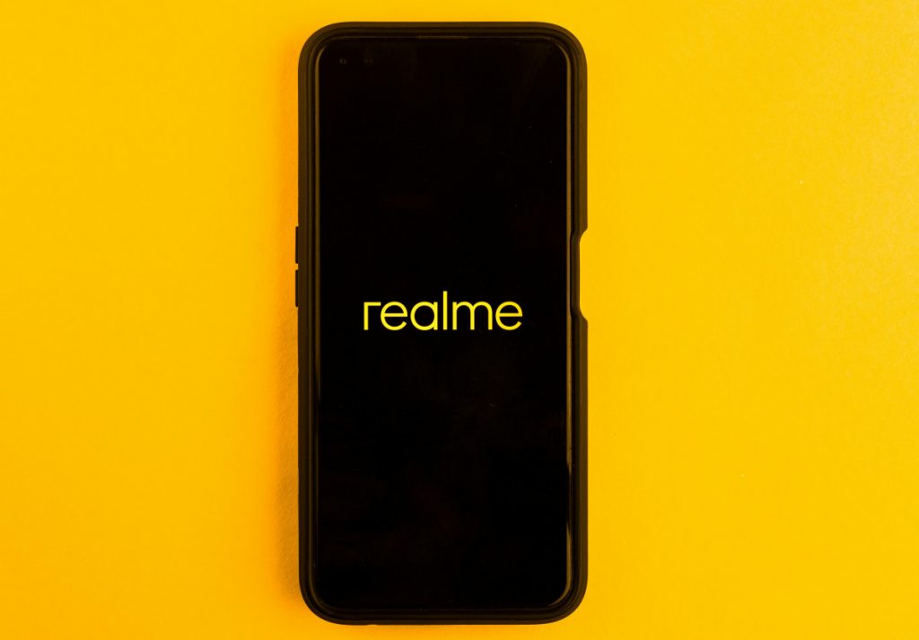 Realme sprema telefon sa džinovskom baterijom