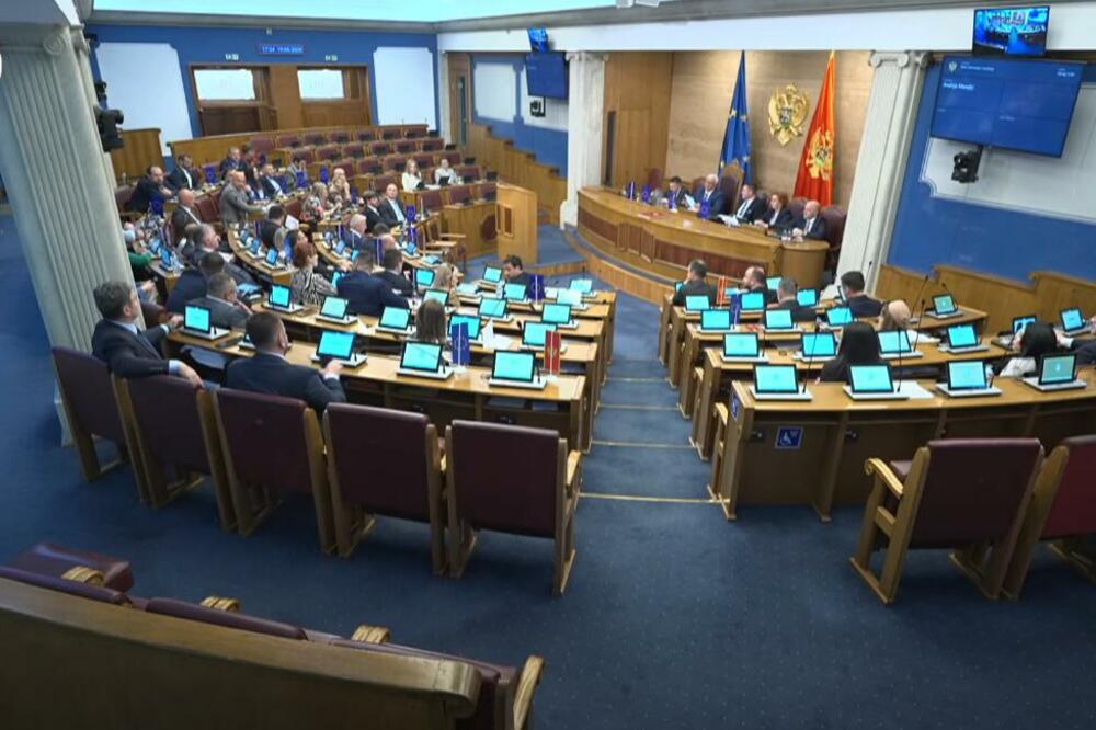 Parlamentarne partije u julu dobile skoro 700.000 eura iz budžeta