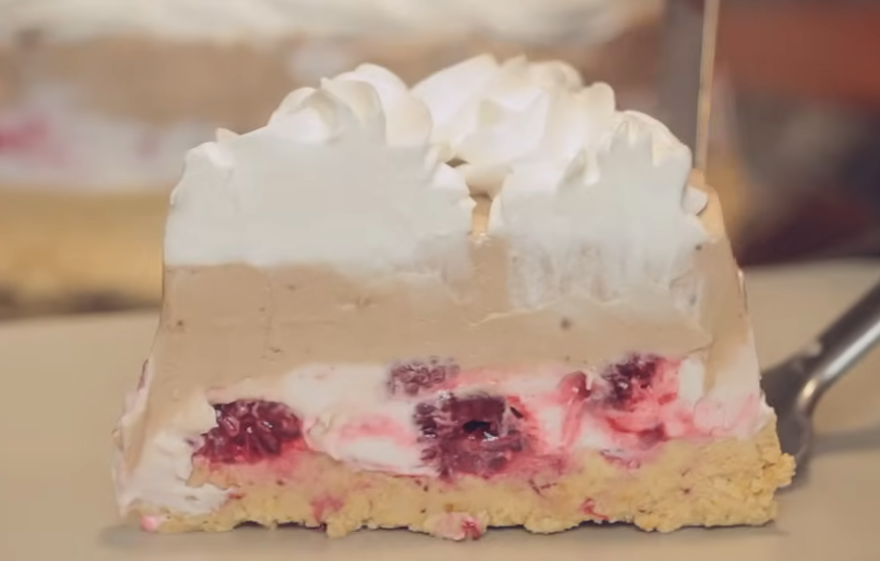 Ekstra brzo rešenje za nenajavljene goste: Torta “lijena žena”- vrhunski užitak za sve pare!