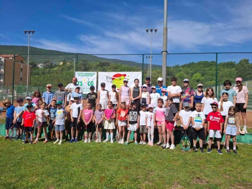 Prvi Festival dječjeg tenisa održan u Igalu; Drugi će biti održan 24. maja u Podgorici