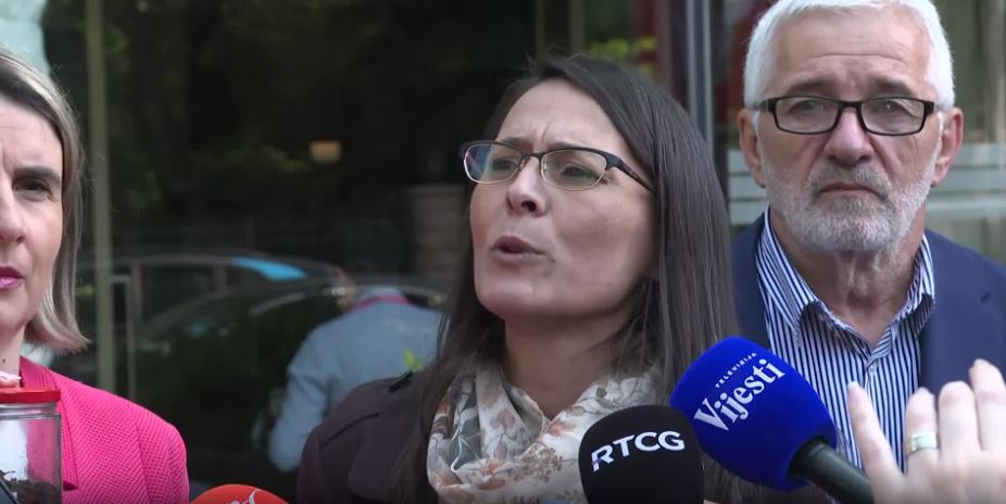 Ćalović Marković: Donijeli smo Alabaru šaku zemlje crnogorske i to je jedino što može da dobije besplatno, hvala EU što nas štiti od premijera i Skupštine