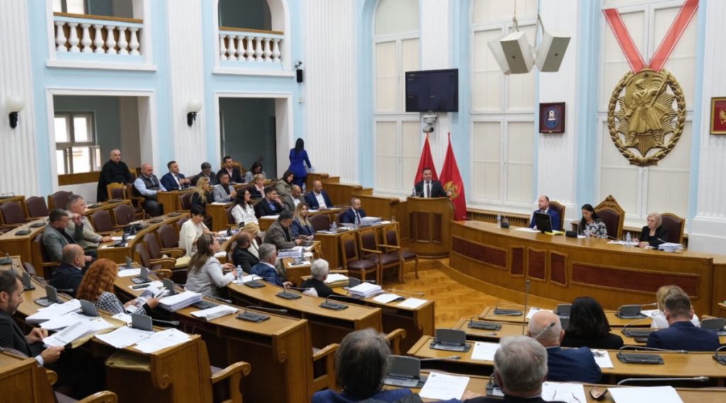 SDP udario na cetinjski DPS: Da li će se zastiđeti što cetinjske tragedije koriste u političke svrhe