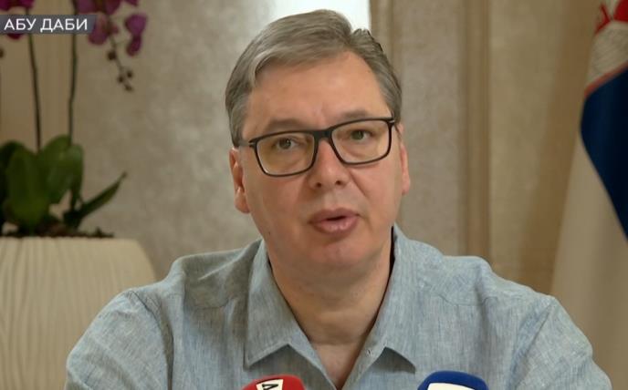 Vučić iz UAE: Urednici Šolakovih medija priznali da ih je on uređivao, ako su oni „garant nezavisnosti“ kako se vlasnik miješa u uređivačku politiku?