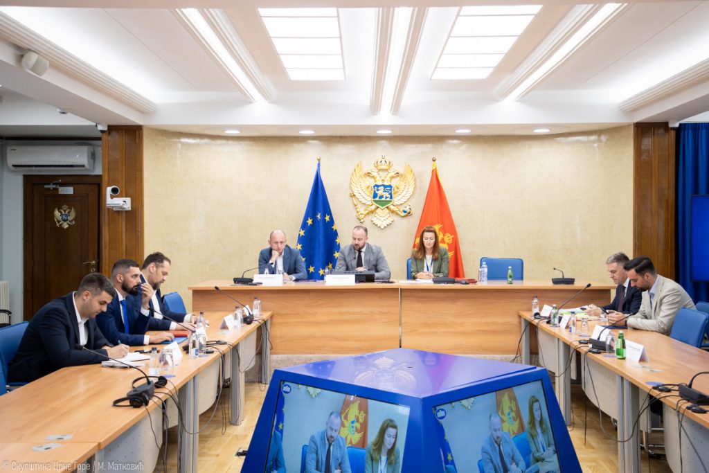 Steže li se obruč oko “krupne ribe”? Svjedočenja pred Anketnim odborom tresu temelje sistema