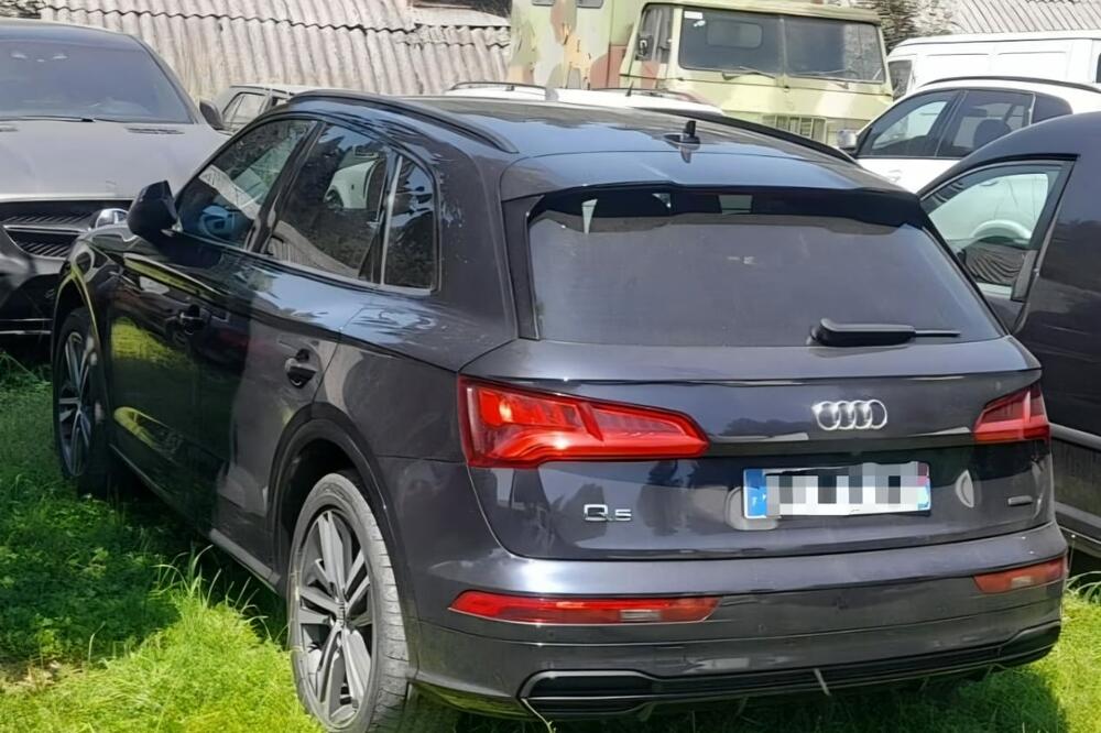 Granična policija oduzela dva vozila