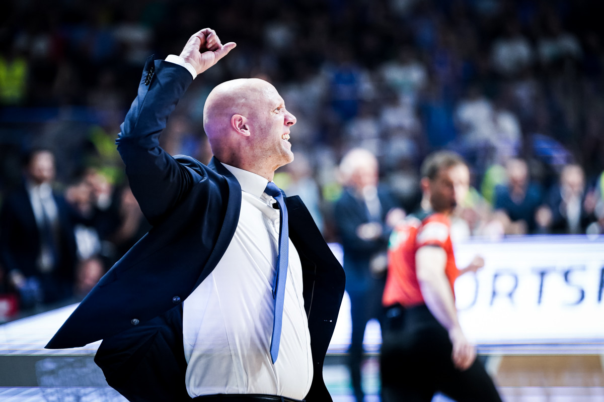Andrej Žakelj 1